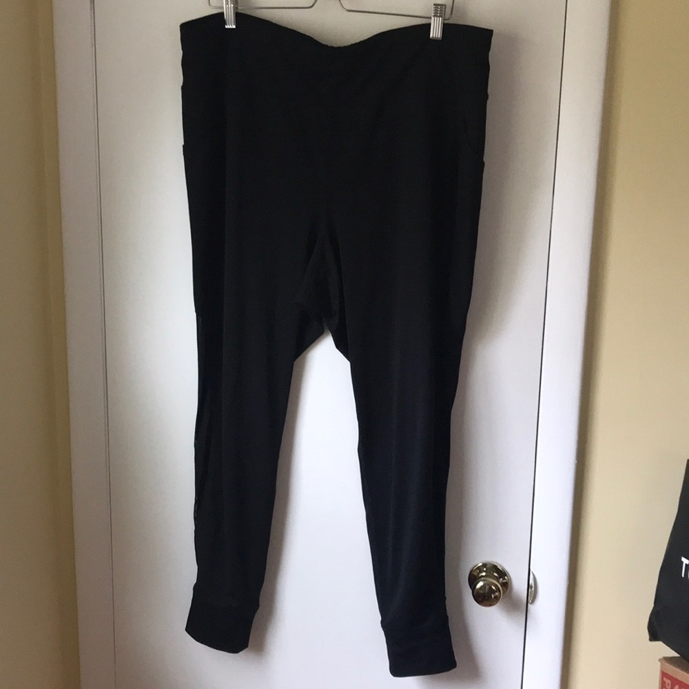 Lane Bryant Livi Active work out pant - EUC